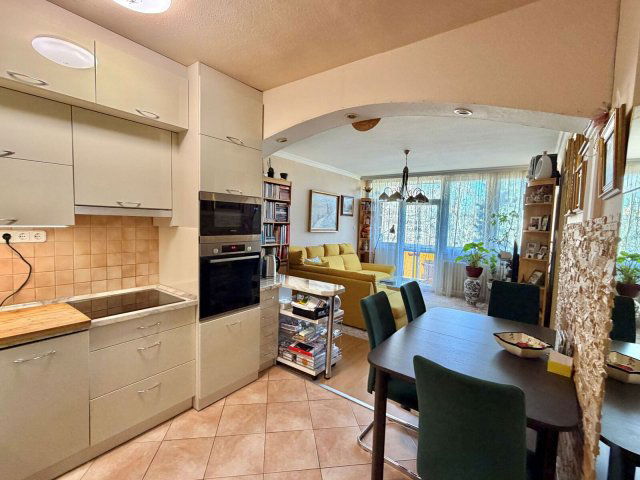 Eladó téglalakás, Nyíregyházán 57.5 M Ft, 2 szobás