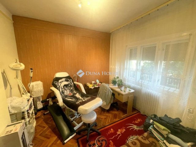 Eladó családi ház, Nyíregyházán 79.9 M Ft, 5 szobás