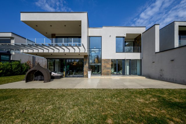 Eladó családi ház, Budapesten, III. kerületben 890 M Ft