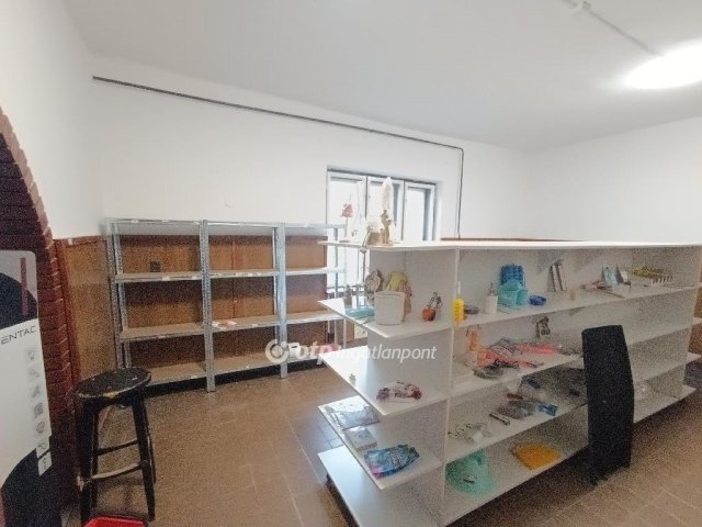 Eladó családi ház, Gyulaházán 16 M Ft, 2 szobás