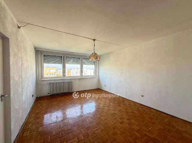 Eladó panellakás, Budapesten, XIV. kerületben 65 M Ft, 1+2 szobás