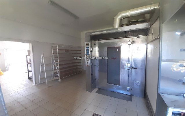 Eladó ipari ingatlan, Vecsésen 114.9 M Ft, 12+3 szobás