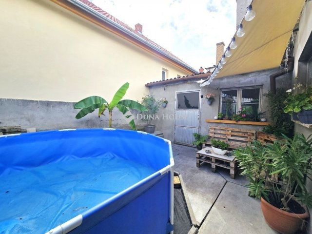 Eladó családi ház, Bólyban 29.9 M Ft, 2 szobás