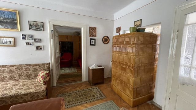 Eladó családi ház, Nyúlon 39.5 M Ft, 2 szobás