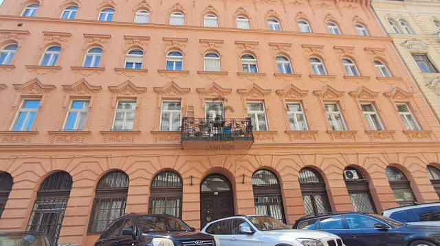 Eladó téglalakás, Budapesten, VI. kerületben 98 M Ft, 2 szobás