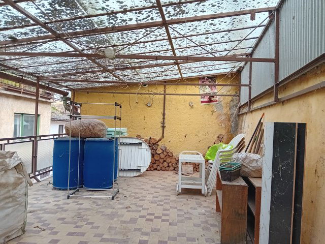 Eladó családi ház, Esztergomban 52.9 M Ft, 3 szobás