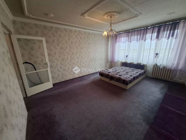 Eladó panellakás, Kiskunfélegyházán 30.9 M Ft, 2 szobás