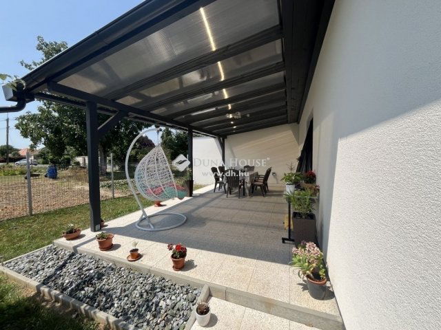 Eladó családi ház, Sén 99.99 M Ft, 4 szobás