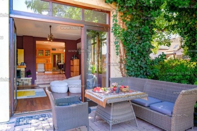 Eladó családi ház, Budapesten, III. kerületben 240 M Ft