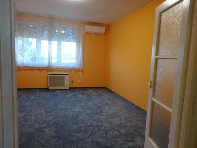 Kiadó téglalakás, albérlet, Budapesten, IV. kerületben