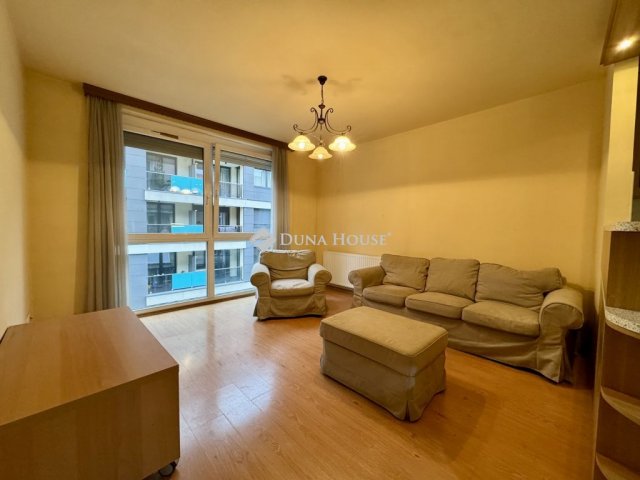 Eladó téglalakás, Budapesten, IX. kerületben, Gát utcában