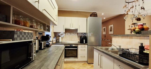 Eladó családi ház, Kecskeméten 84.9 M Ft, 4 szobás