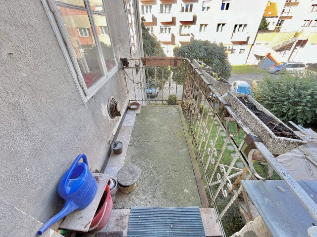 Eladó téglalakás, Szombathelyen 54 M Ft, 4 szobás
