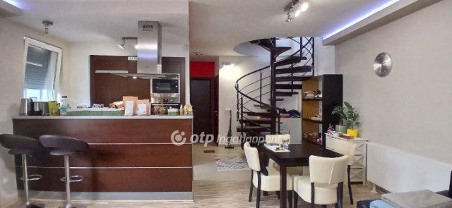 Eladó téglalakás, Budapesten, VI. kerületben 149.9 M Ft