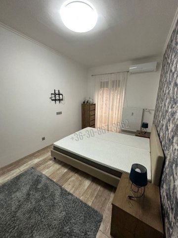 Eladó téglalakás, Dunaújvárosban 40.5 M Ft, 2 szobás