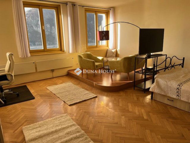 Kiadó téglalakás, albérlet, V. kerületben, Belgrád rakparton