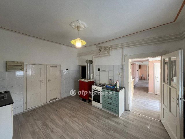 Eladó családi ház, Berettyóújfaluban 37.9 M Ft, 4 szobás