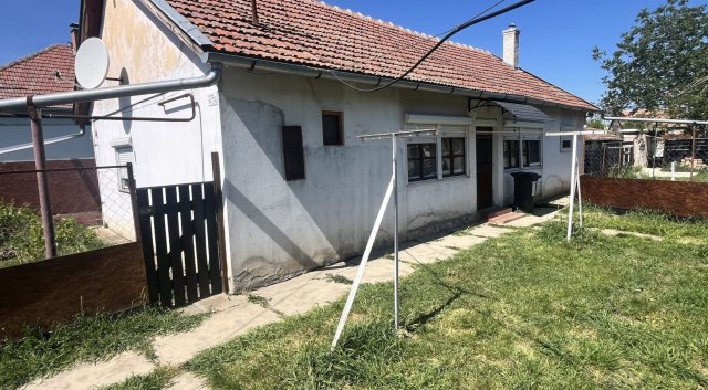 Eladó családi ház, Sarkadon 11.49 M Ft, 2 szobás