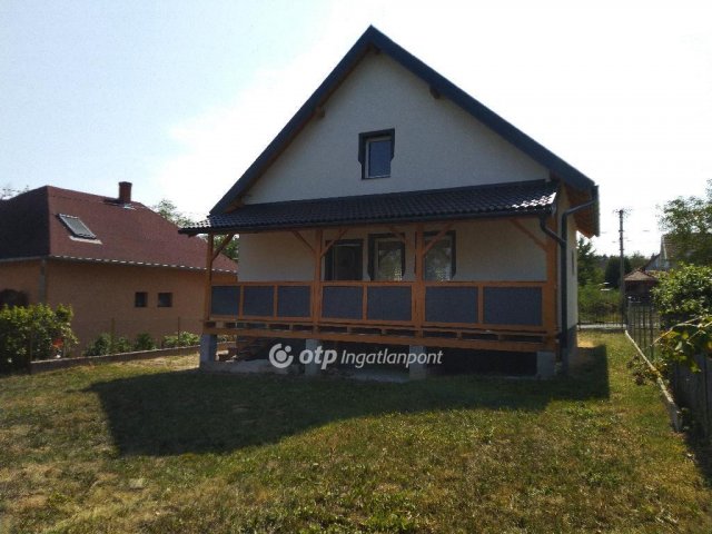 Eladó családi ház, Borgátán 49.99 M Ft, 1+4 szobás