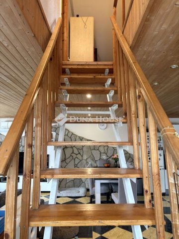 Eladó családi ház, Szigethalmon 147.9 M Ft, 6 szobás