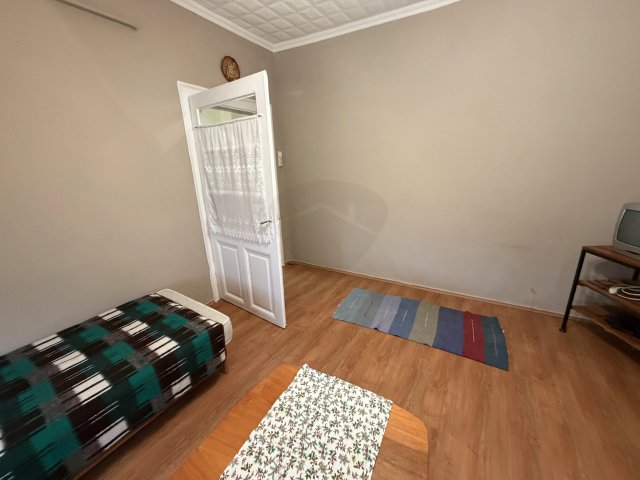 Kiadó családi ház, albérlet, Isaszegen 200 E Ft / hó, 3 szobás