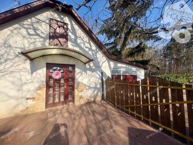 Eladó családi ház, Kecskeméten 79.9 M Ft, 5 szobás