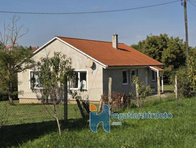 Eladó családi ház, Keszthelyen 78.9 M Ft, 3 szobás