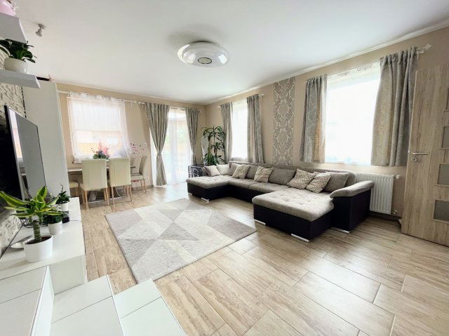 Eladó családi ház, Ecseren, Nádas Béla utcában 122.9 M Ft