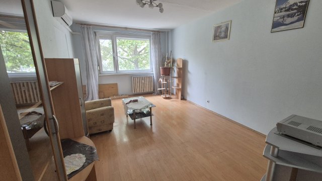 Eladó panellakás, Budapesten, XV. kerületben, Páskomliget utcában