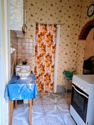 Eladó téglalakás, Budapesten, IV. kerületben, Tinódi utcában