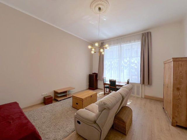 Eladó téglalakás, Budapesten, VI. kerületben 84.9 M Ft, 2 szobás