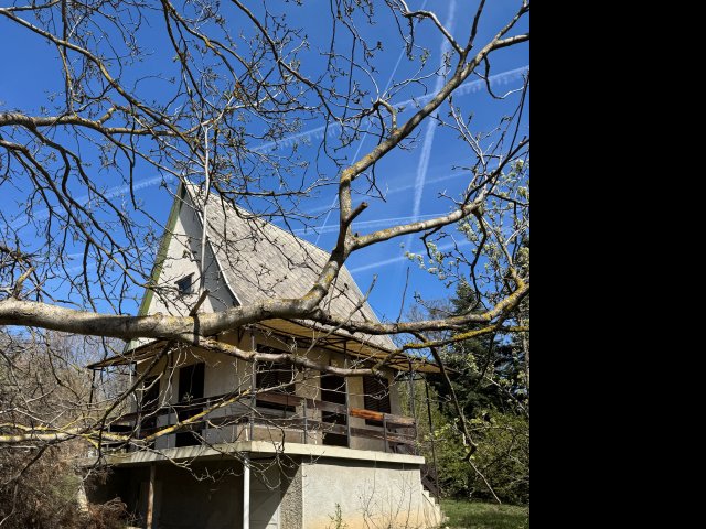 Eladó nyaraló, Balatonalmádiban 24.7 M Ft, 2 szobás