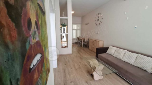 Kiadó téglalakás, albérlet, VI. kerületben, Ó utcában