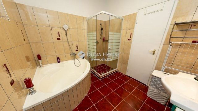 Eladó családi ház, Balatonszemesen 89.9 M Ft, 4 szobás