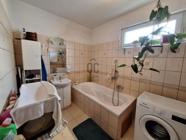 Eladó családi ház, Szigetszentmiklóson 79.9 M Ft, 5 szobás