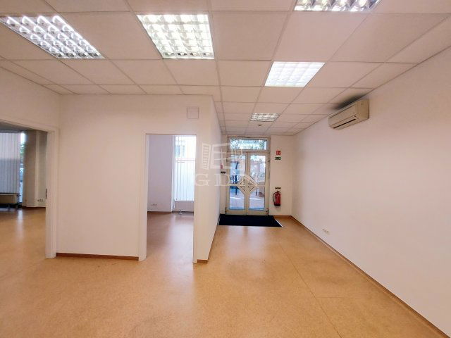 Kiadó iroda, Budapesten, IX. kerületben 815 E Ft / hó, 3 szobás