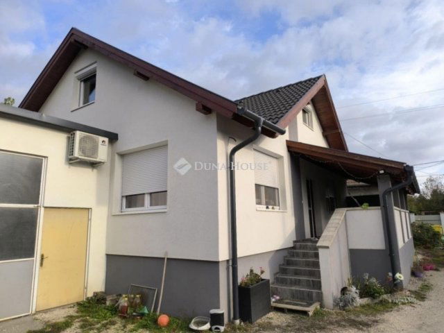 Eladó családi ház, Gyömrőn 85 M Ft, 3 szobás