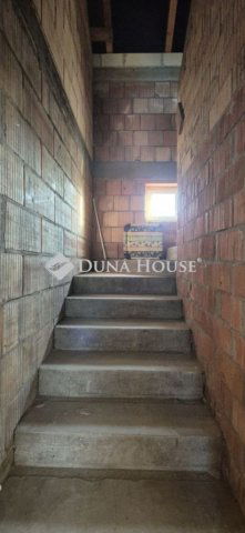 Eladó családi ház, Monoron 164.9 M Ft, 5 szobás