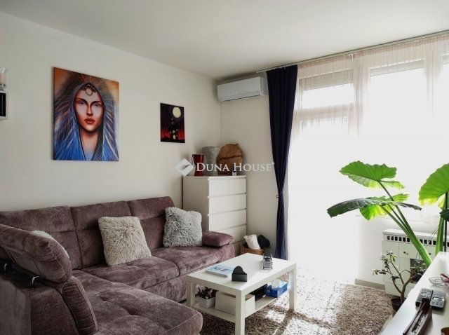 Eladó téglalakás, Budapesten, IV. kerületben 75.9 M Ft, 2 szobás