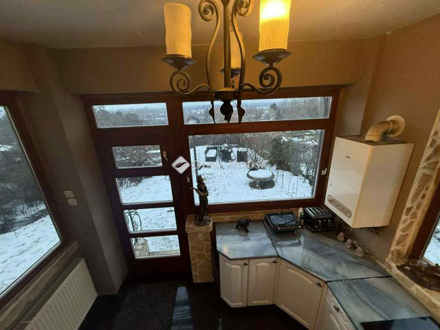 Eladó családi ház, Leányfaluban 130 M Ft, 2 szobás