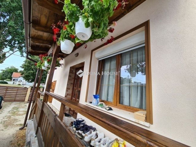 Eladó családi ház, Tóalmáson 49.99 M Ft, 3 szobás