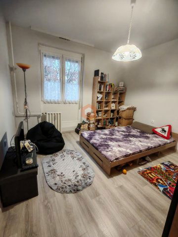 Eladó panellakás, Pécsett 48.9 M Ft, 2+1 szobás