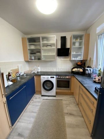 Eladó panellakás, Pécsett 48.7 M Ft, 2 szobás