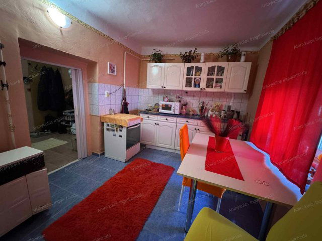 Eladó családi ház, Eleken 21.5 M Ft, 2 szobás