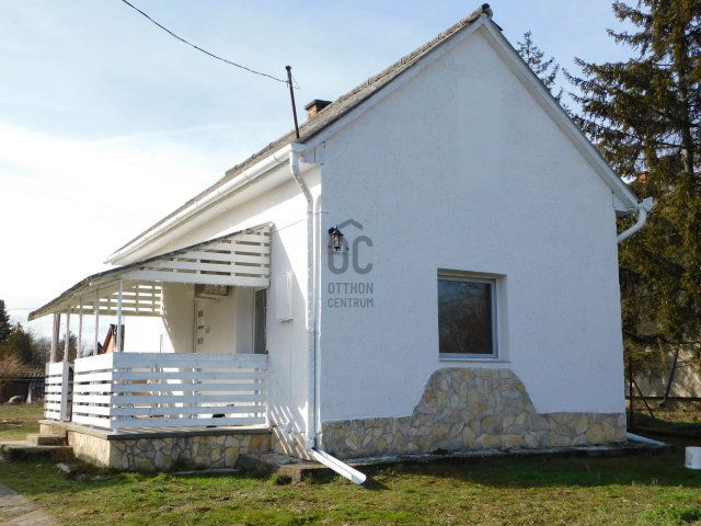 Eladó nyaraló, Tápiószentmártonon 22.5 M Ft, 2 szobás