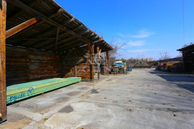 Eladó ipari ingatlan, Budapesten, XV. kerületben 699 M Ft