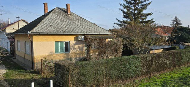Eladó családi ház, Kunszentmártonban 19 M Ft, 3 szobás