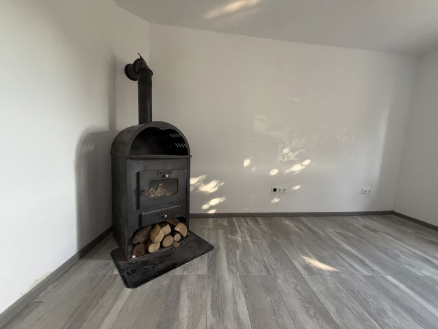 Eladó családi ház, Zalaegerszegen 43.5 M Ft, 2 szobás