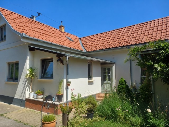 Eladó családi ház, Gödön 95 M Ft, 4 szobás