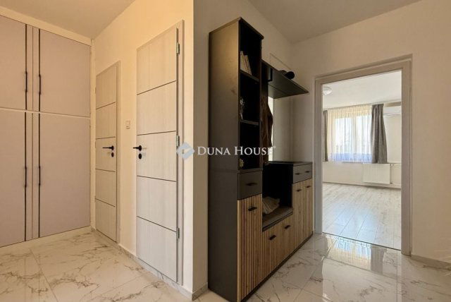 Eladó panellakás, Pápán 43.99 M Ft, 2 szobás